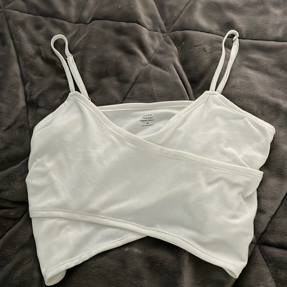 Gilly Hicks white crop top